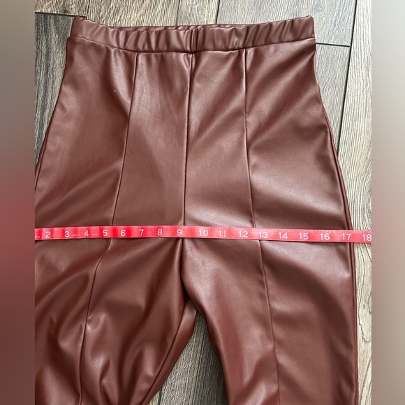 NWOT PrettyLittleThing burgundy faux leather split hem pants size 4 - Picture 12 of 16